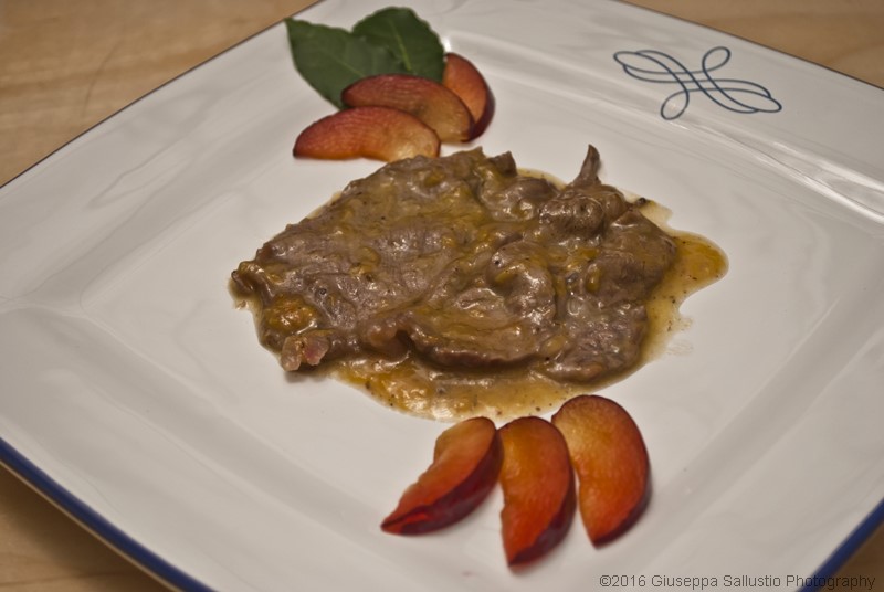 Genuine Fruit Taste in the Dish: Pork Tenderloin and Plum Velouté