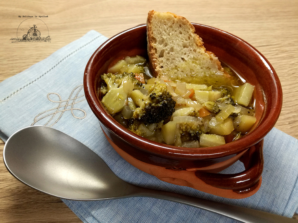 warm broccoli soup - grönsakssoppa